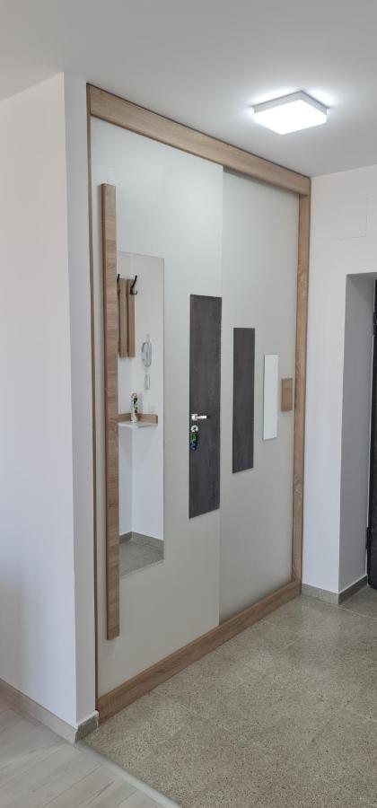 Studio Spatios,Intim+ Loc Parcare Propriu,Vedere Panoramica,Utilat De Lux Bukarest Exterior foto